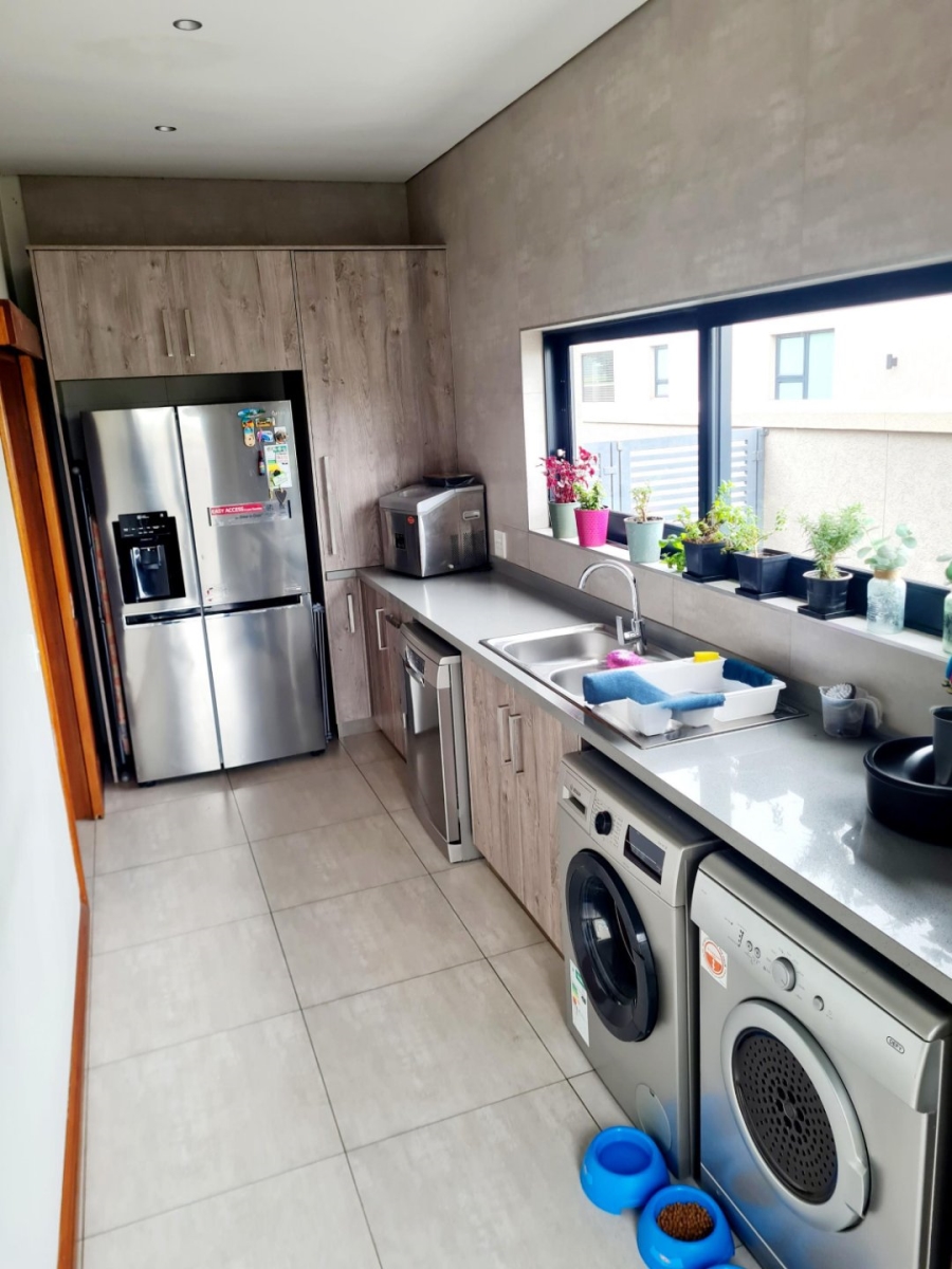 4 Bedroom Property for Sale in Heron Banks Golf Estate Free State